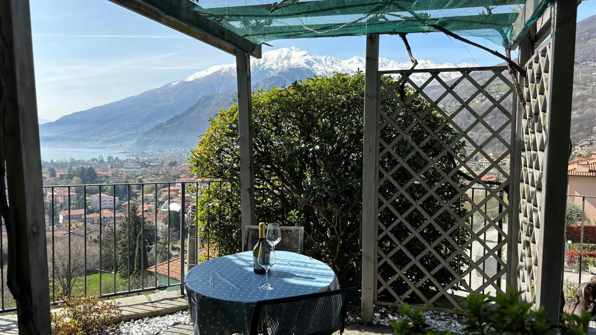 Beba'S House Apartment Gravedona 0*,  Italy